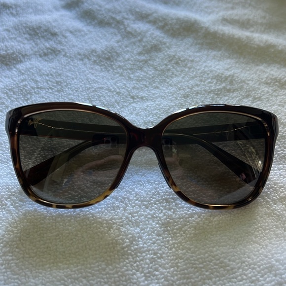 Maui Jim Starfish sunglasses in great used condition - Picture 3 of 8